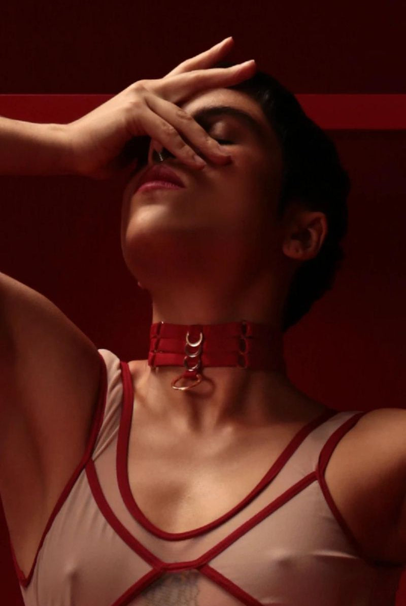 Rolling Halo Choker - Red/Gold-Rolling-Pole Junkie