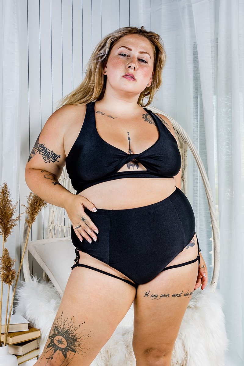 Chantay Polewear Wildbird Shorts - Noir-Chantay Polewear-Pole Junkie