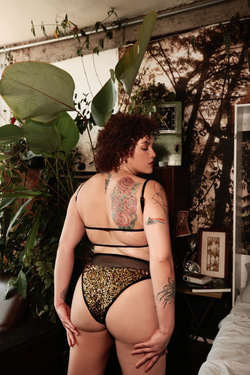 Rolling Vento Shorts - Gold Sequin-Rolling-Pole Junkie